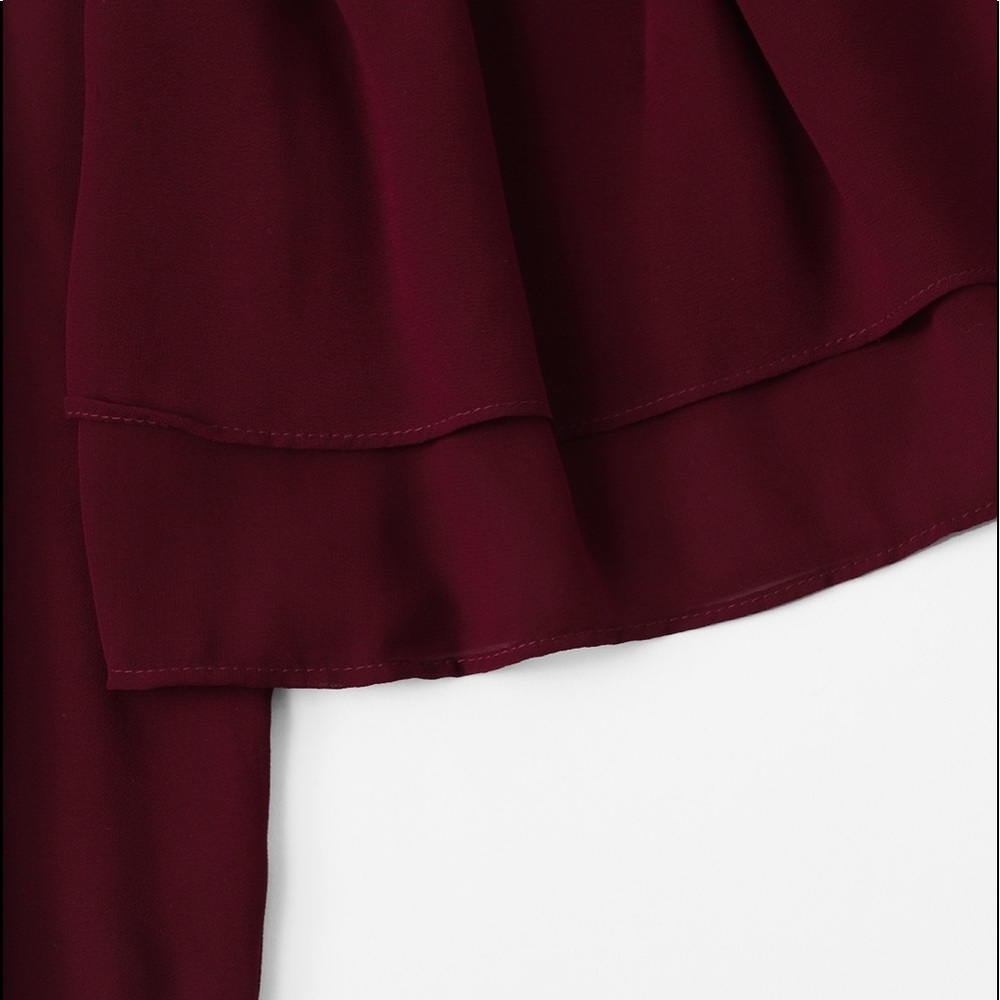 Off Shoulder Long Sleeve Chiffon Cropped Top - Picture 4 of 8